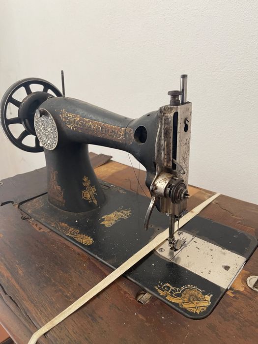 Máquina de costura Singer