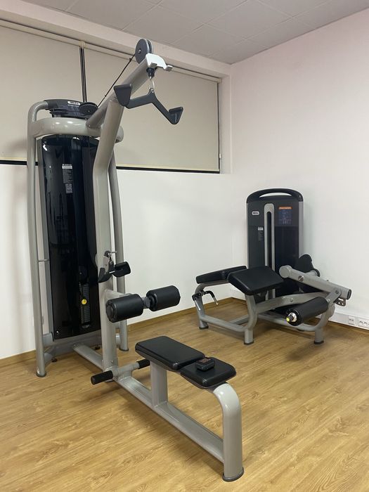 Lat Pulldown and Low Row Machine
