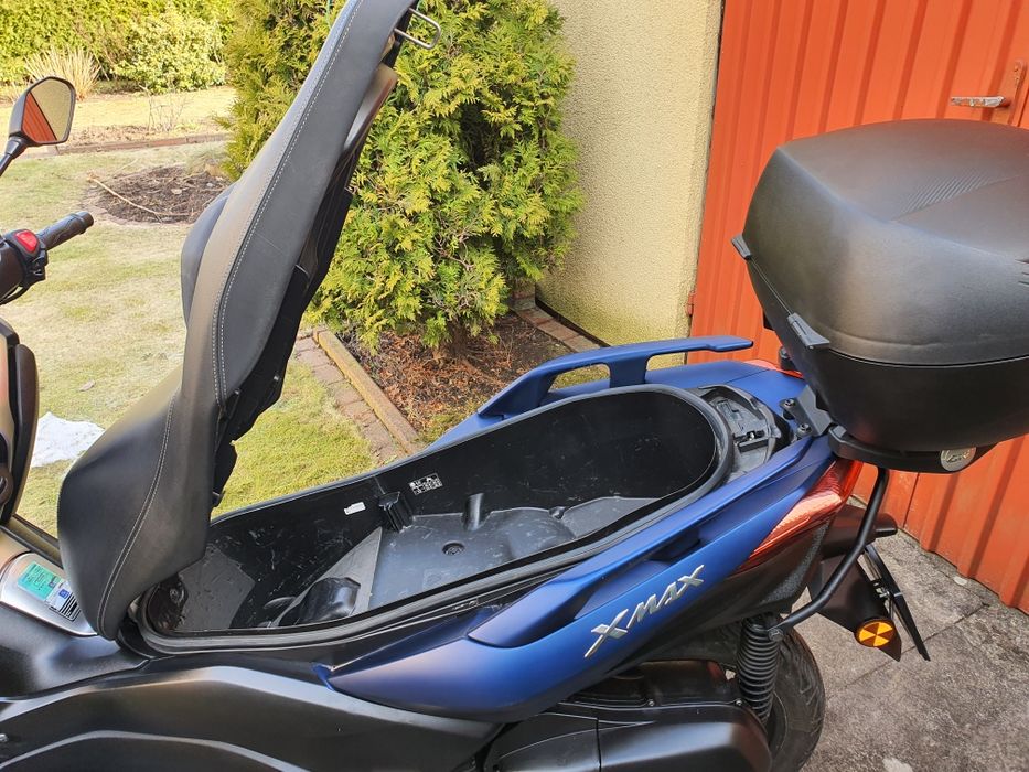 Yamaha X-max 125