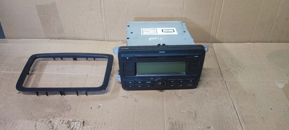 SKODA FABIA II 07-10 RADIO FABRYCZNE CD DANCE  RAMKA  KOD
