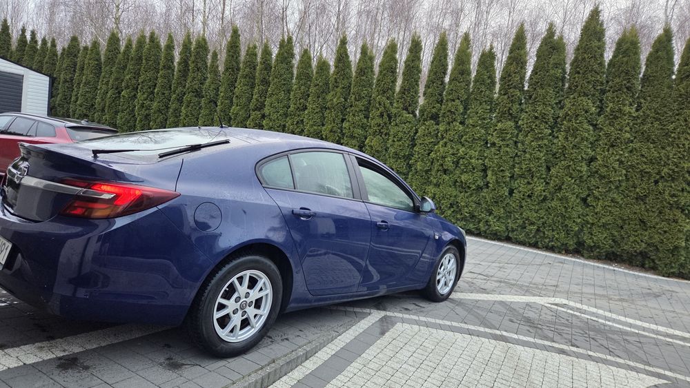 Opel Insignia po lifcie 2014r. 1.8Gaz"Niski Przebieg 198tys.1 właścici