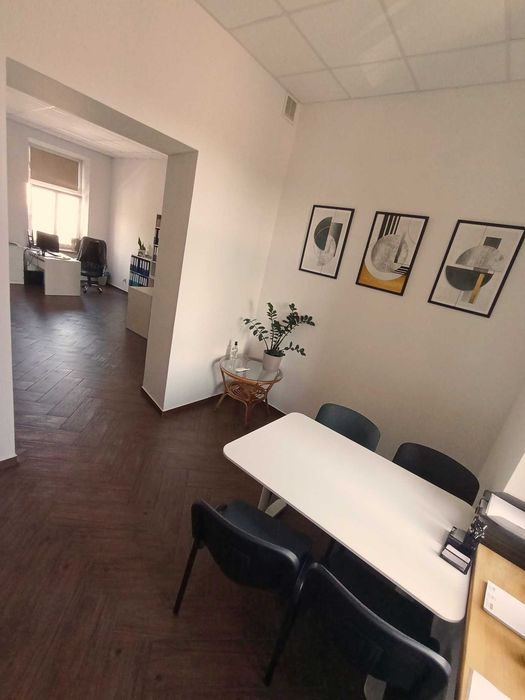 Biuro, Lokal, Gabinet - 35m2. Rzeszów Centrum ul. Targowa obok ZUS