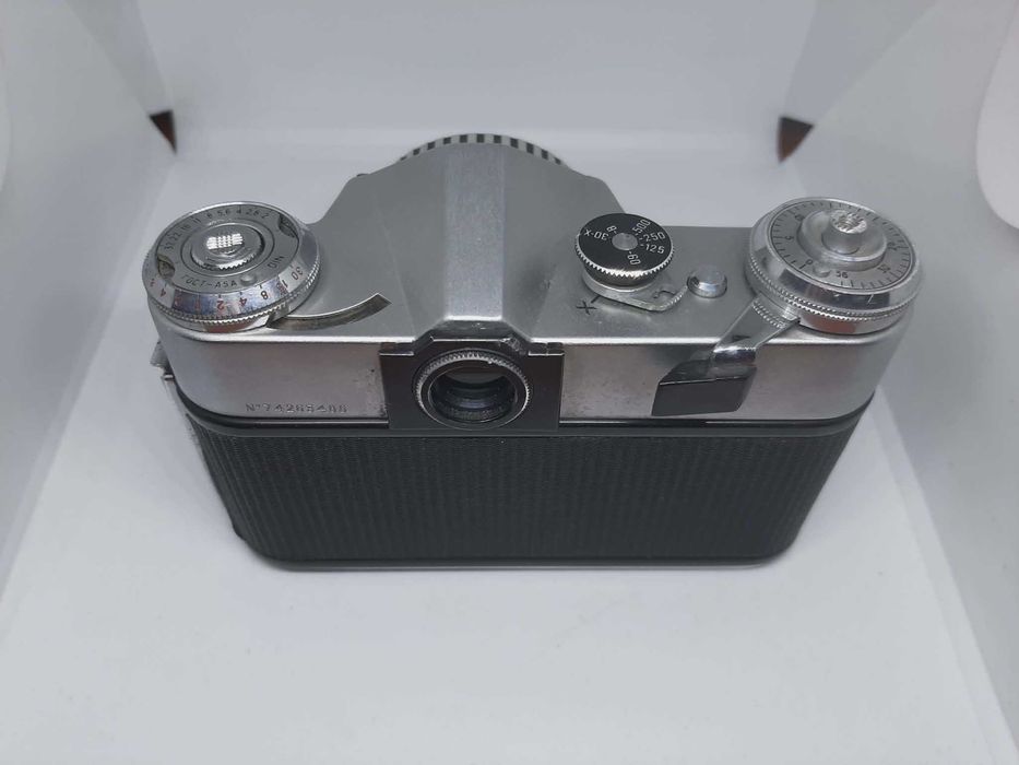Aparat fotograficzny Zenit-E obiektyw Tessar 2.8/50. Carl Zeiss Jena