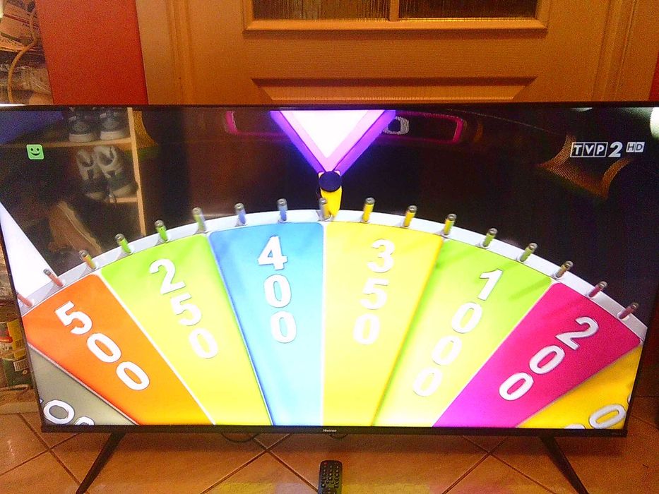 Hisense 55"/58", led, smart, uhd,dvb-t2 h.265, pilot, nóżki, karton.