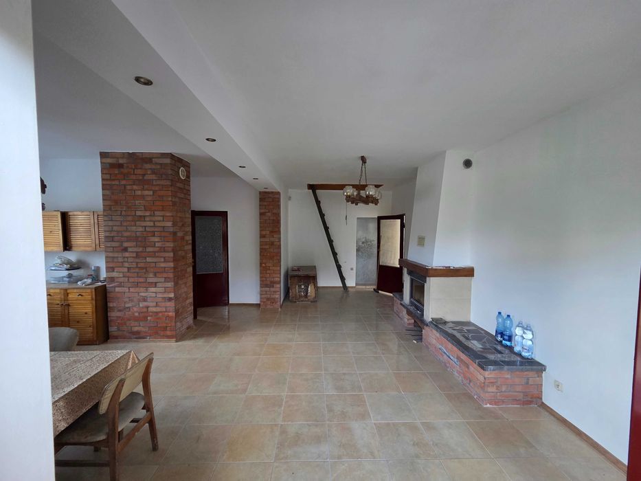 Sprzedam hale 500m2 na działce 1,8ha