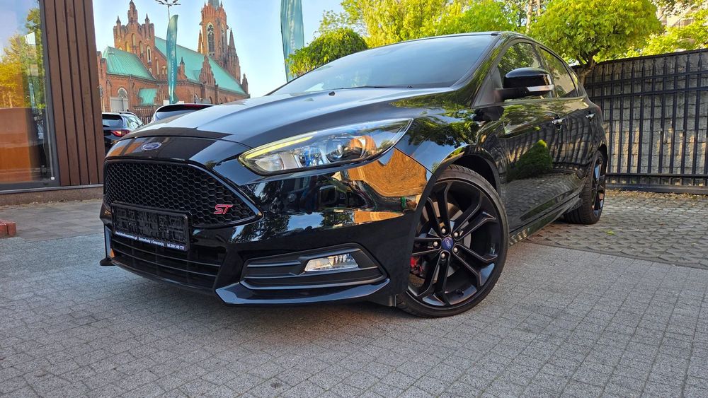 Ford Focus Xenon ! Led ! St - Line ! Bezwypadkowy ! Udokumentowany przebieg !