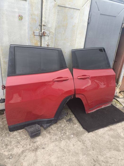 ДВЕРІ ЗАДНІ L / R Jeep COMPASS MP в зборі є різні кольори Prm Pau Psc Pw3