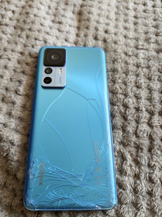 Xiaomi 12Xiaomi 12t pro