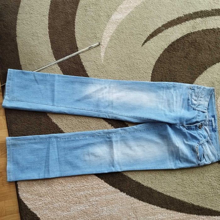 Spodnie jeansy 38