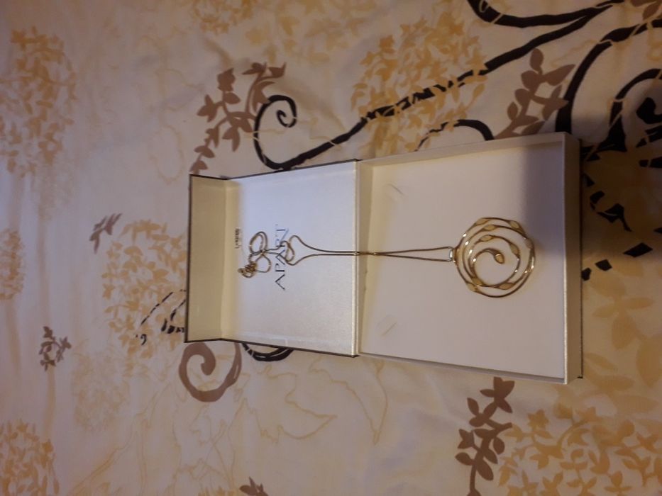 Długi złoty naszyjnik Apart