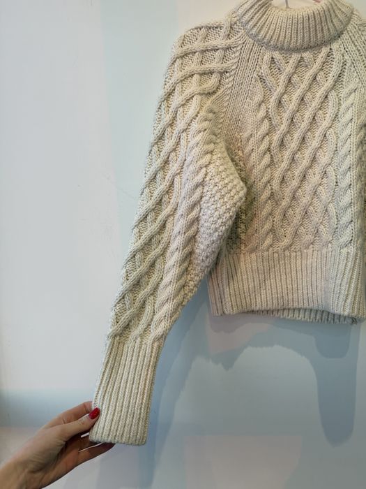 Вязаний теплий укорочений светр  H&M