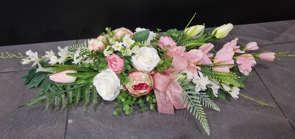 Komplet kompozycji kwiatowych na grób stroik + wkład do wazonu WG205