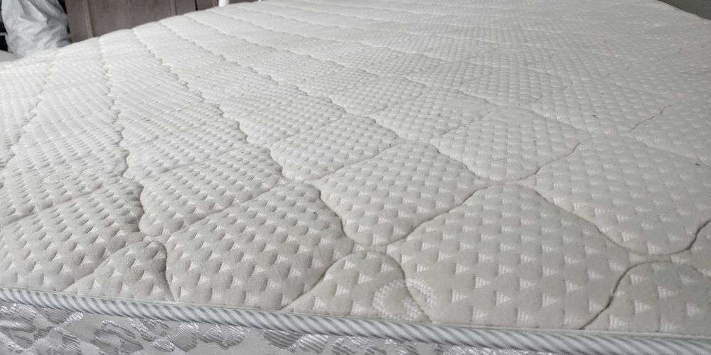 Кровать двухспальная металлическая с матрасом 2000 Х 1600