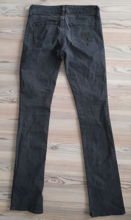 Jeansy GUESS XS / 34 długość 34