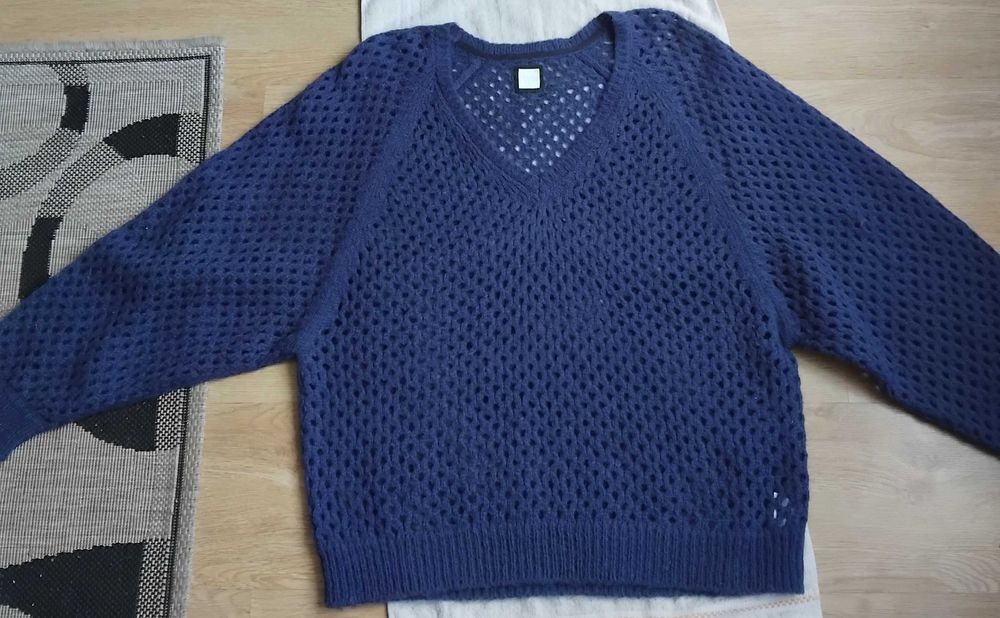Sweter damski marki Reken Maar