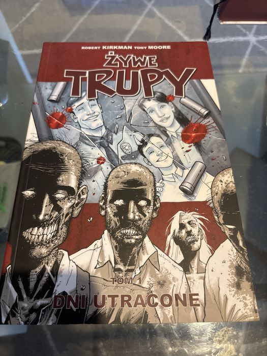 Komiks Walking Dead żywe trupy tom 1 dni utracone