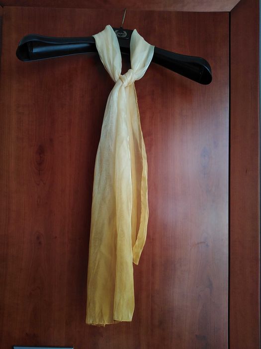 Lenço/Echarpe Amarelo