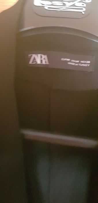 Продам комбинезон фирмы Zara