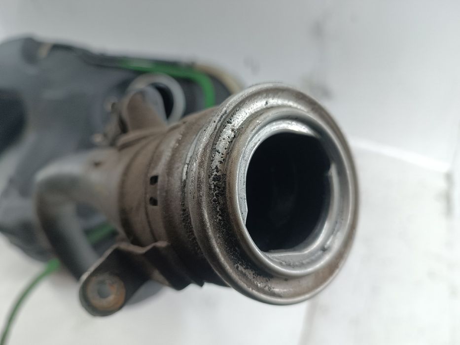 Depósito de Combustível - BMW 6 (E63) | 03 - 10