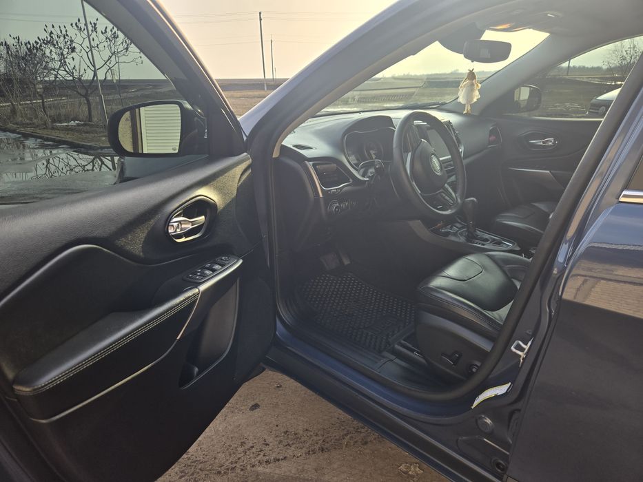 Jeep Cherokee 2021 Latitude Lux