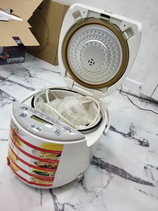 Продам б/у мультиварка Gorenje MCE4W