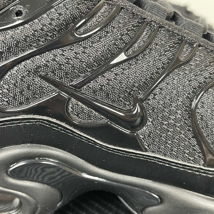 Nike_  Air Max TN Plus Black  R.38