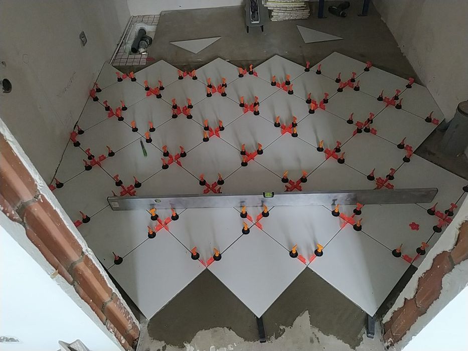 Remonty glazura wykonczenia