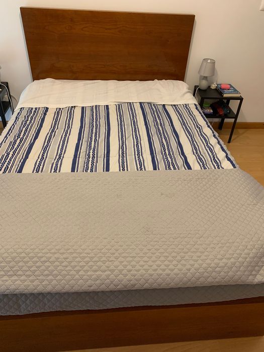Cama corpo e meio em madeira maciça cerejeira