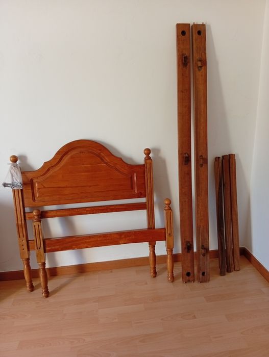 Cama solteiro sem estrado