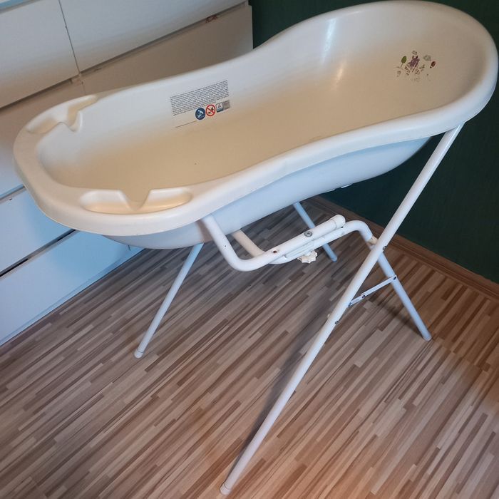 Wanienka ze stelażem