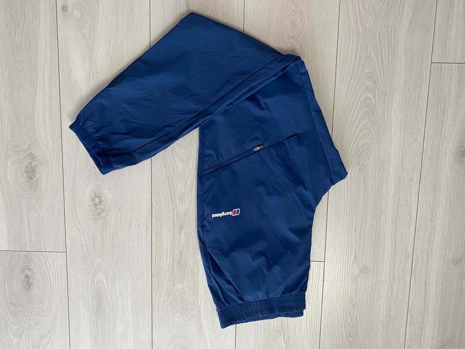 BERGHAUS r.S/M oryginalne spodnie trekkingowe stan BDB