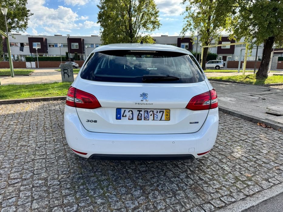 Peugeot 308 SW 1.6 bluehdi — photo 3