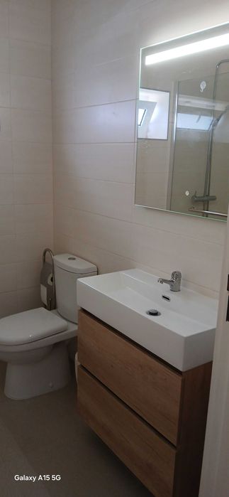 Alugo o primeiro andar de casa com 3 quartos na Junqueira Vila do Conde