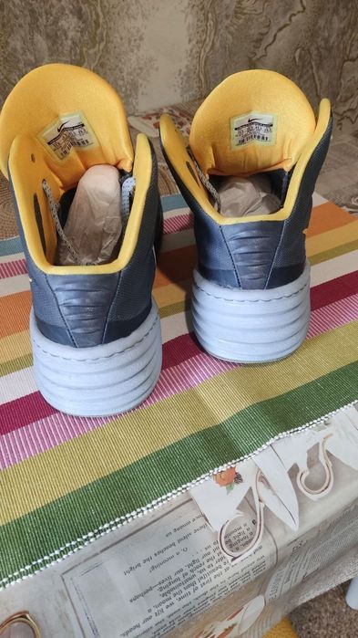 Кроссовки баскетбольные NIKE р. 45,5(29,5 см)