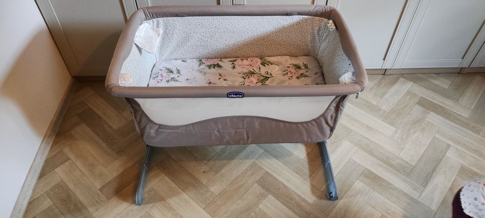 łóżeczko dostawne chicco next2me dostawka