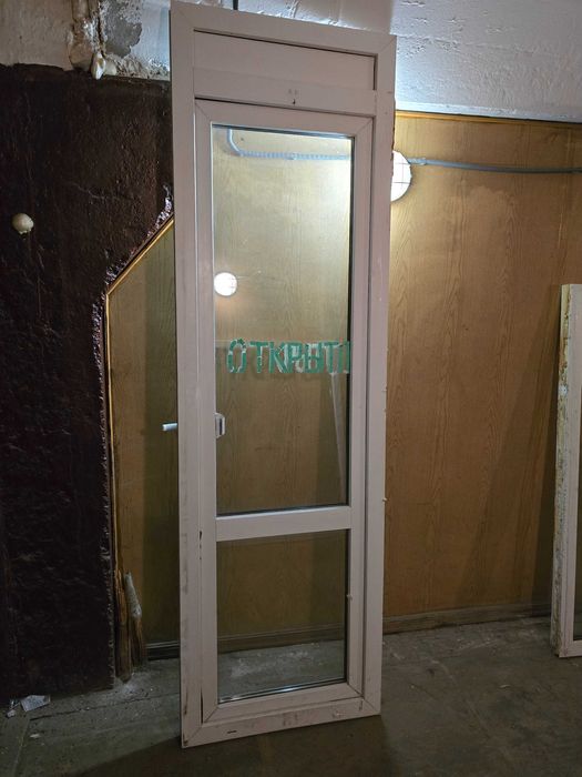 металлопластиковое окно двухкамерное двери