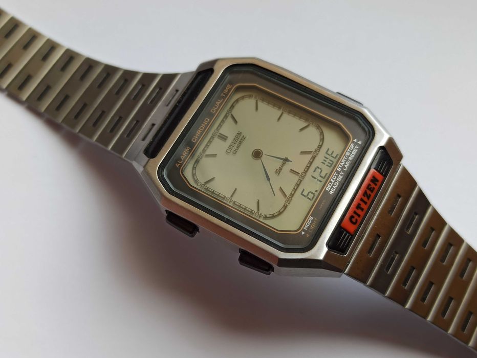 Citizen LCD vintage.