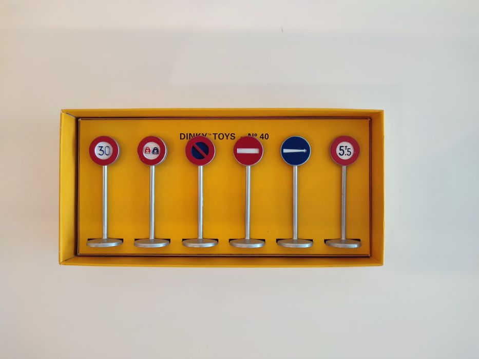 Dinky Toys - Sinais de trânsito