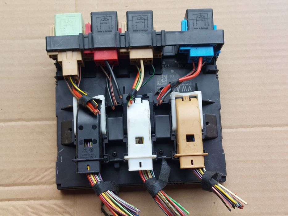 moduł sterownik komfortu wtyczki modułu bcm 5k0937084h vw seat skoda