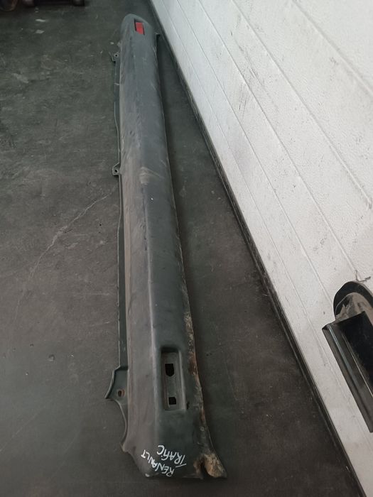 Pára-choques Trás RENAULT TRAFIC II Autocarro - 7700313771