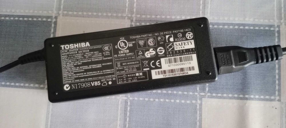 Carregador Toshiba
