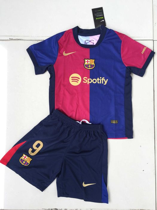 Komplety koszulek dla dzieci FCB Lewandowski HOME R.28