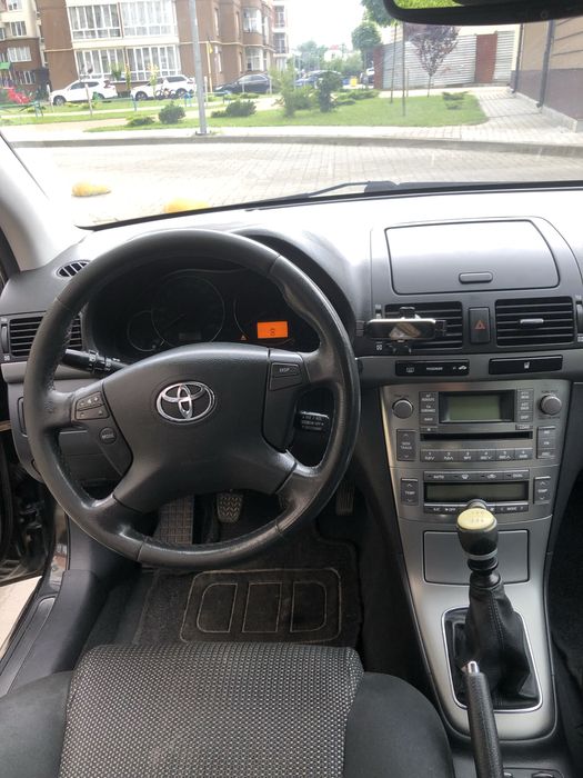 Toyota Avensis 2006p. 2.0 дизель для військових, авто у Львові