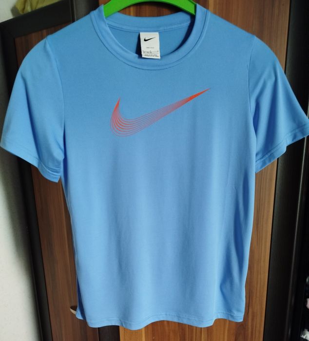 Koszulka chłopięca Nike Dri Fit rozmiar 147/158 stan idealny
