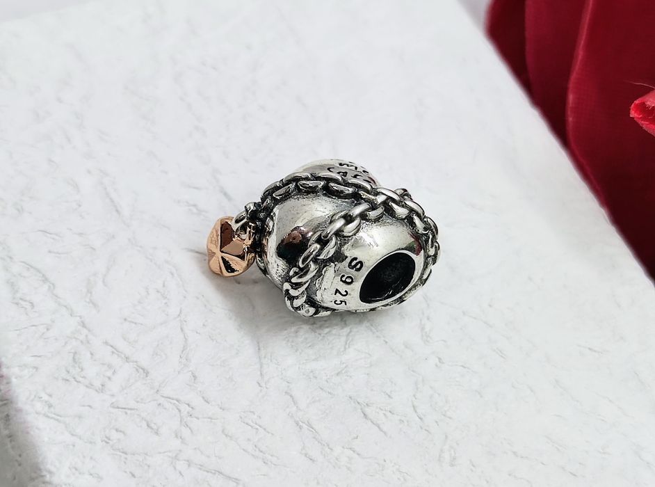 Piękny srebrny charm's serce keep Me safe S925