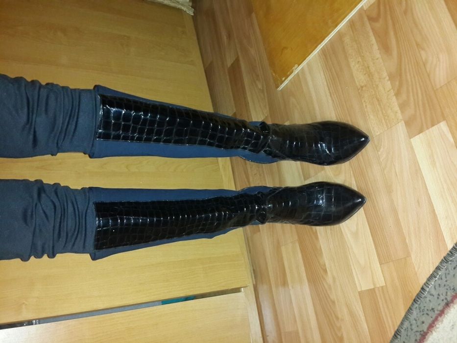 Сапожки-чулки чорного кольору