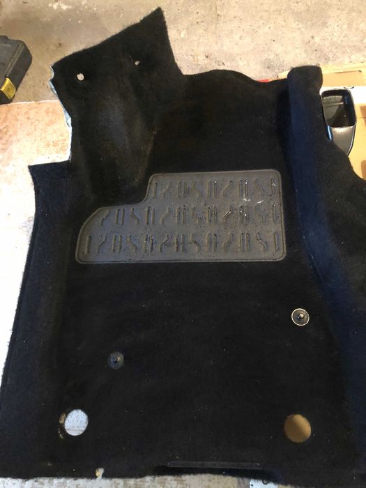 Wykładzina przód, tył, bagażnik, Berlingo Partner III