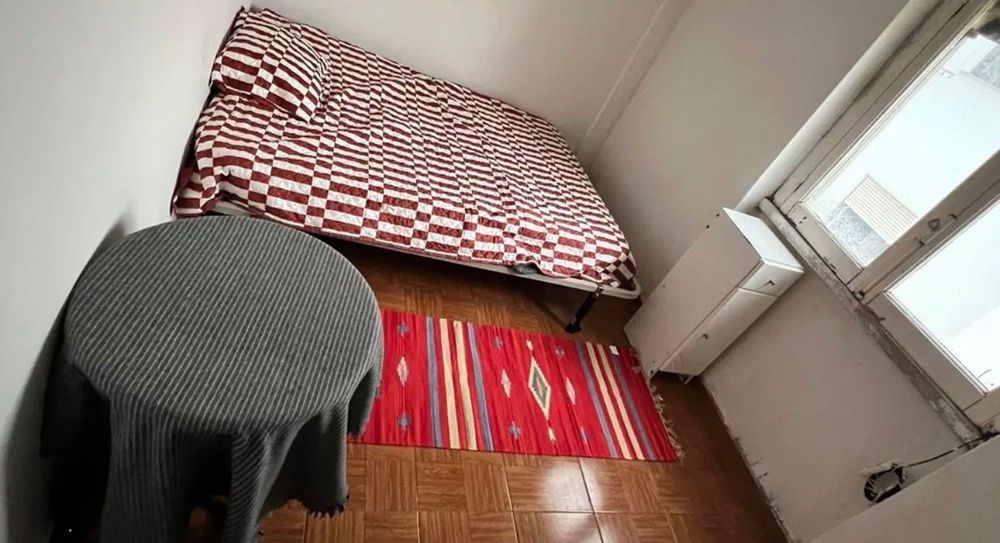 Quarto no centro do Carregado ao lado do pingo doce