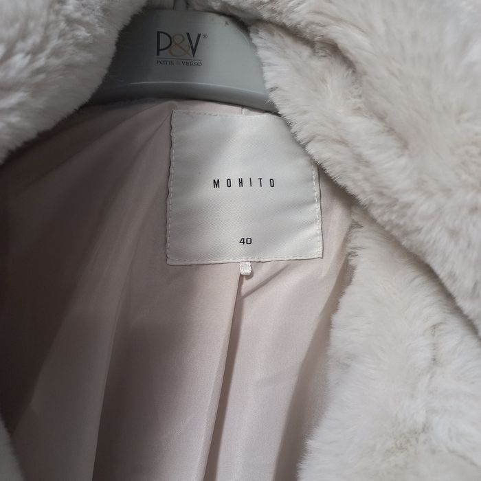 Шубка нюдова MOHITO