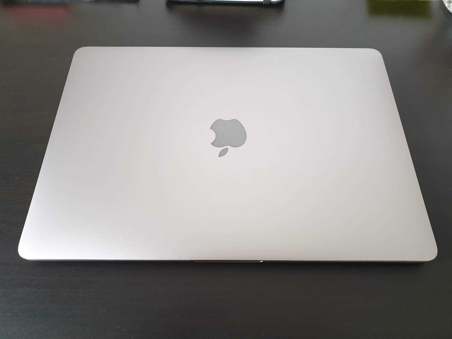 Macbook Pro 2019 13" Touch Bar